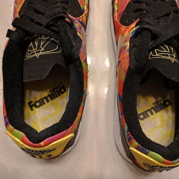 Nike Air Max 90's "Familia" - Picture 3 of 16